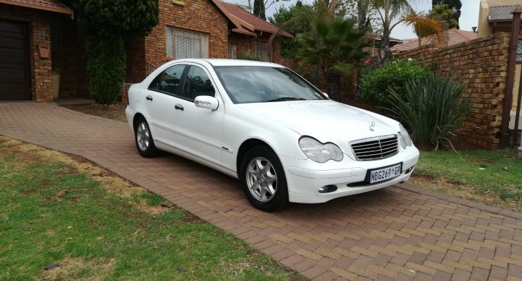 One Owner – 2002 Merc C180 – R59900