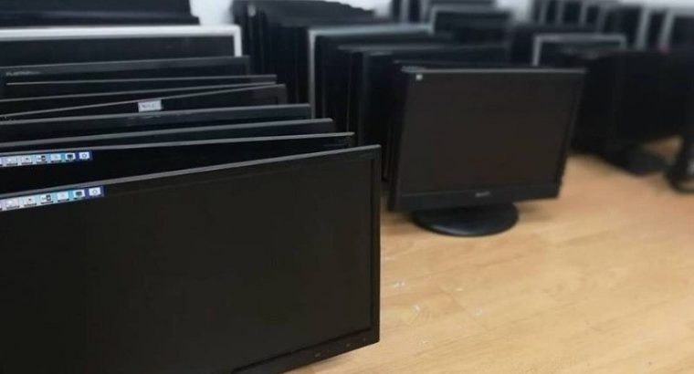 MIXED LCD MONITORS R450
