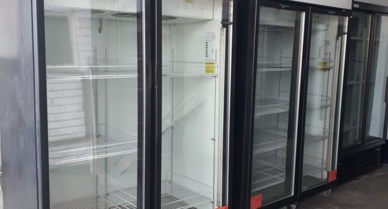 Froster display fridge Model No. 820-TE-2PVP-2U-V2