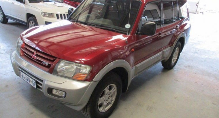 MITSUBISHI PAJERO FOR CASH AND FINANCE