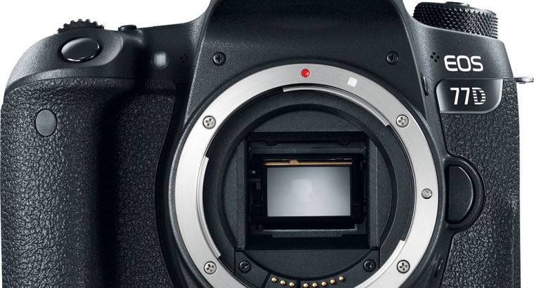 Canon EOS 77D DSLR Camera Vlogging Kit