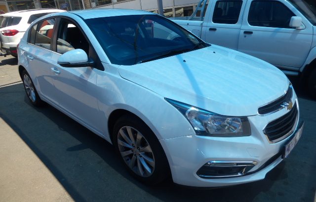 2016 Chevrolet Cruze Ls Hatchback 1.6