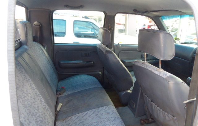 2001 Toyota Hilux 2700i Double Cab