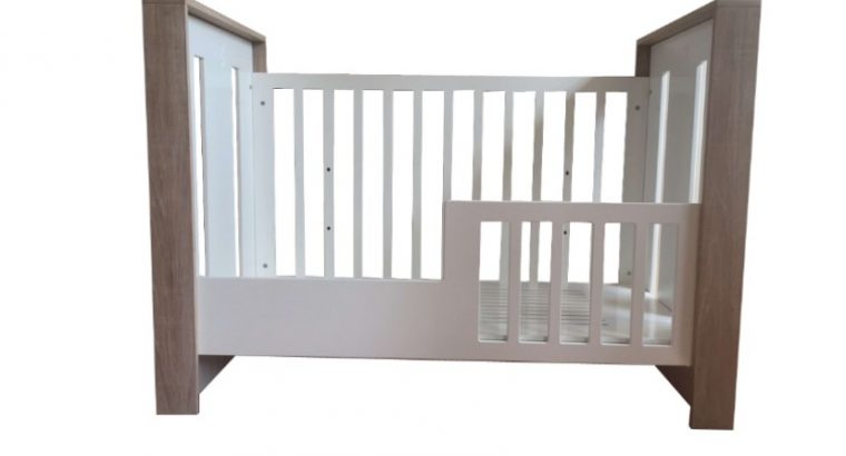 Cozi Schické cot & Compactum Set