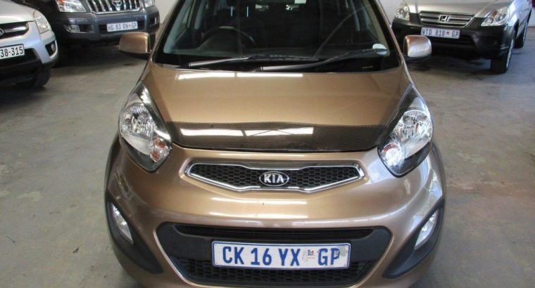KIA Picanto EX