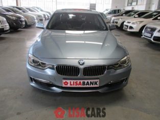 BMW 320i Luxury line F30