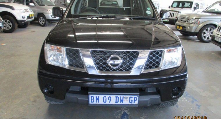 NISSAN NAVARA 2.5 DCI DOUBLE CAB XE