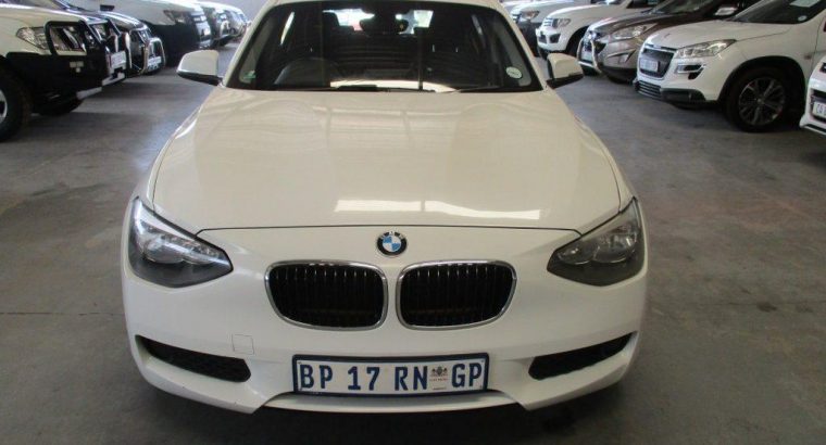 BMW 116i 5DR 2011