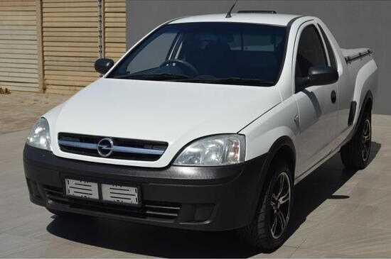 2010 opel corsa utility 1.4