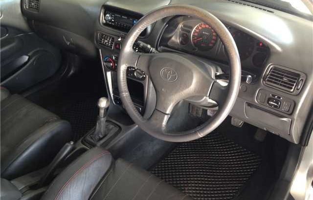 2003 Toyota corolla rxi