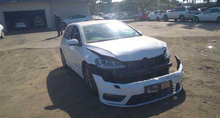 2016 VOLKSWAGEN GOLF VII 1.4 TSI COMFORTLINE