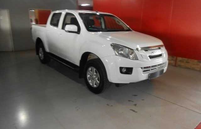2014 ISUZU KB 250 D-TEQ D/CAB LE with 132644