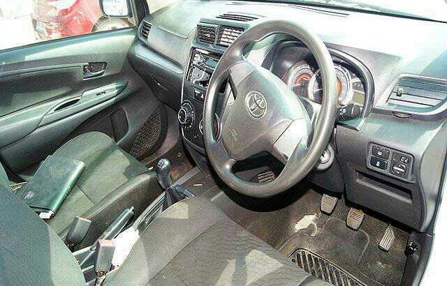 Toyota avanza