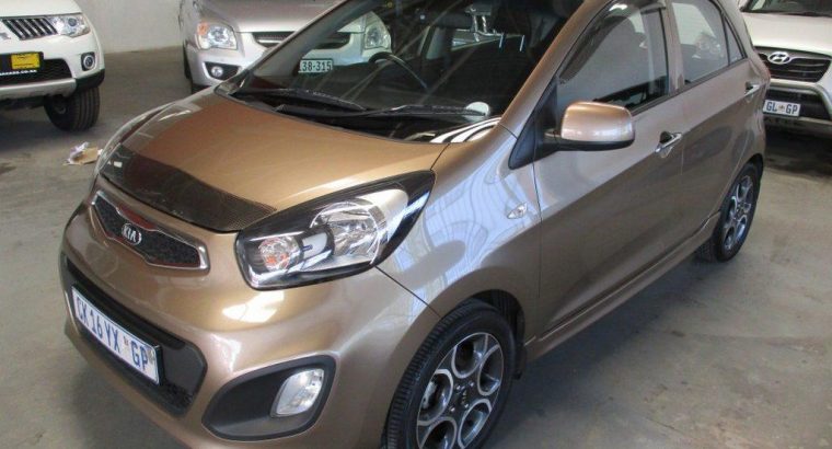 KIA Picanto EX