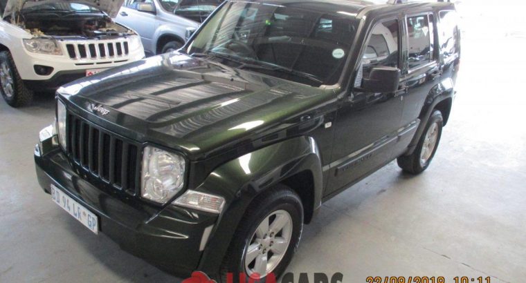 JEEP CHEROKEE 3.7 LIMITED AT 2011