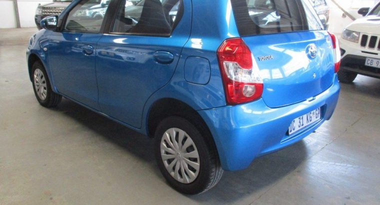 TOYOTA ETIOS 1.5 XI 2014