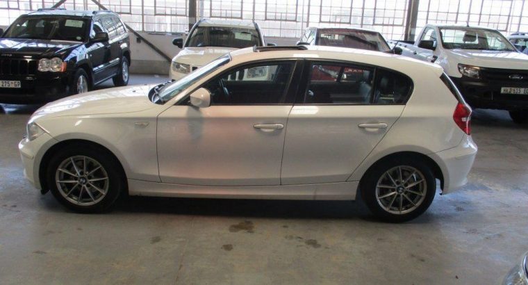 BMW 120D EXCLUSIVE AT 2011