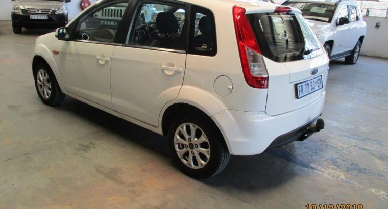 FORD FIGO 1.4 TREND 2013