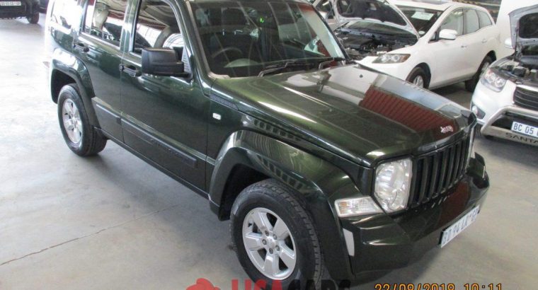 JEEP CHEROKEE 3.7 LIMITED AT 2011