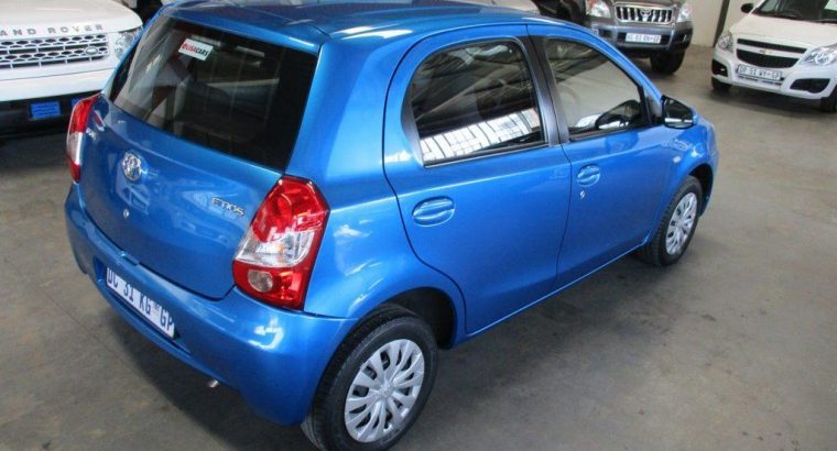 TOYOTA ETIOS 1.5 XI 2014
