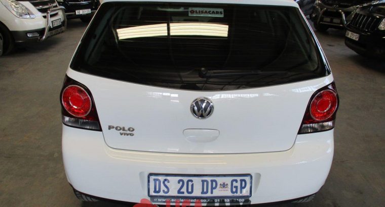 VW POLO VIVO 1.4 TRENDLINE 2015