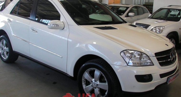 MERCEDES-BENS ML 500 AT 2006