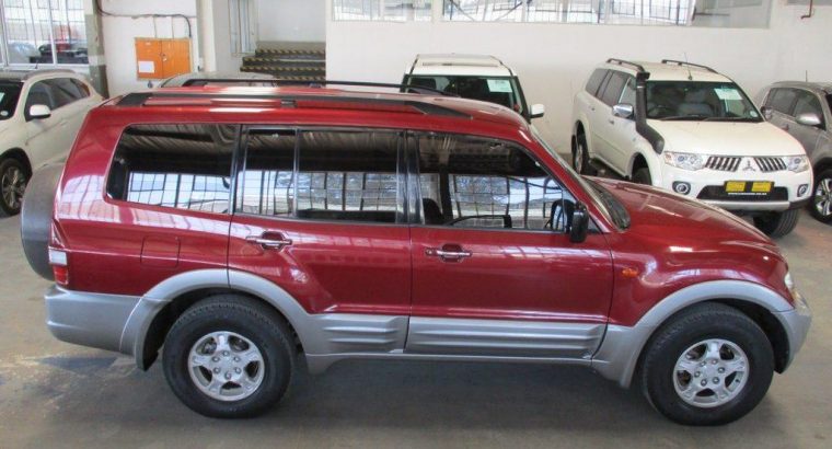 MITSUBISHI PAJERO 3200 DI-D 5DR AT 2001