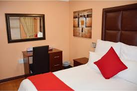 Salvador Guest House 0848103487 (R200 a night)