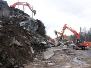 Boilermaker Training Course Cal 0733146833, RDO Drill rig scoop 777 dump truck training Trade test