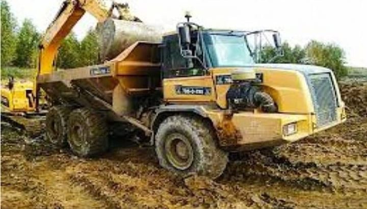 777 DUMP TRUCK, GRADER , TOWER CRANE