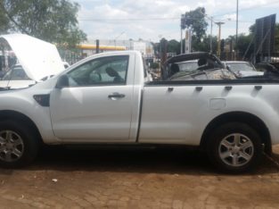 FORD RANGER T6 2.2 DIESEL 2012 STRIPPING FOR SPARES