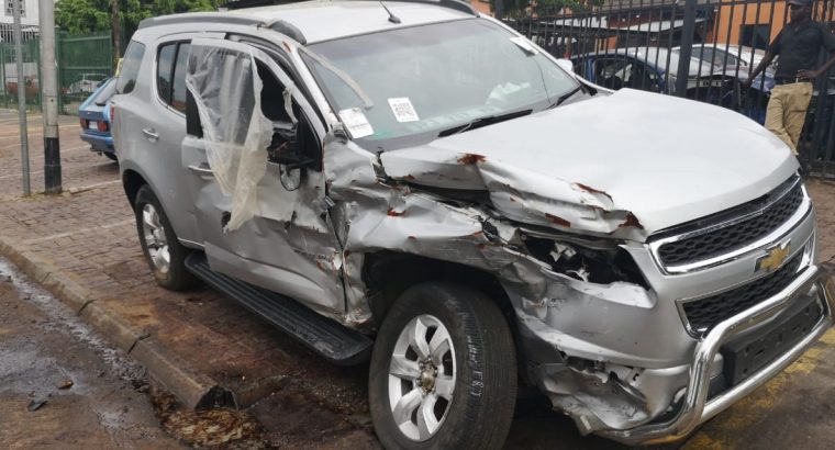 CHEV TRAILBLAZER 2.8 LTZ A/T 2014 PARTS AND ENGINE FOR SALE