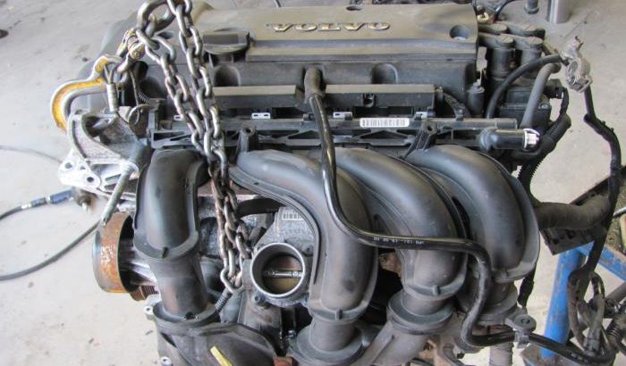VOLVO S30 ENGINE