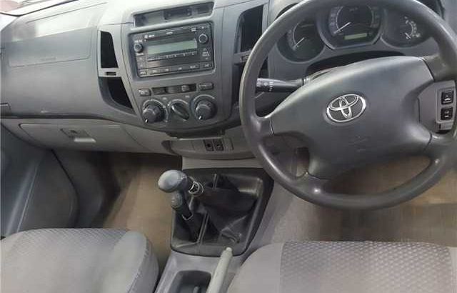 Toyota hilux 2014 model for sale
