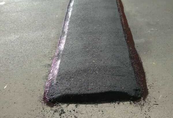 TAR ROADS FROM R80