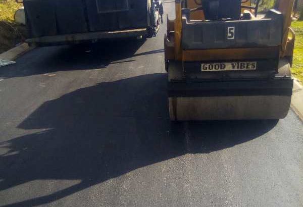 TAR ROADS FROM R80