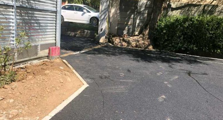 TAR ROADS FROM R80