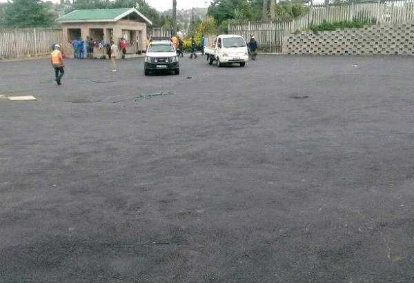 TAR ROADS FROM R80
