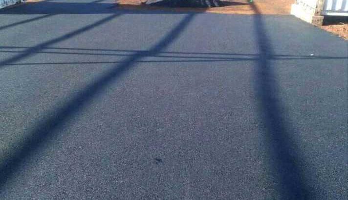 TAR ROADS FROM R80