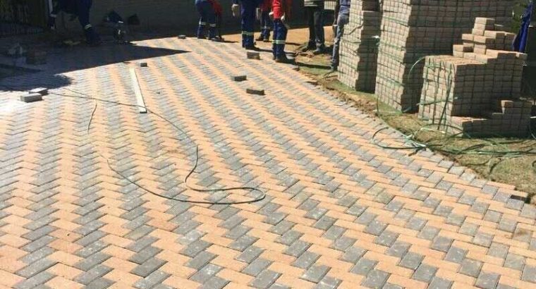 TAR ROADS FROM R80