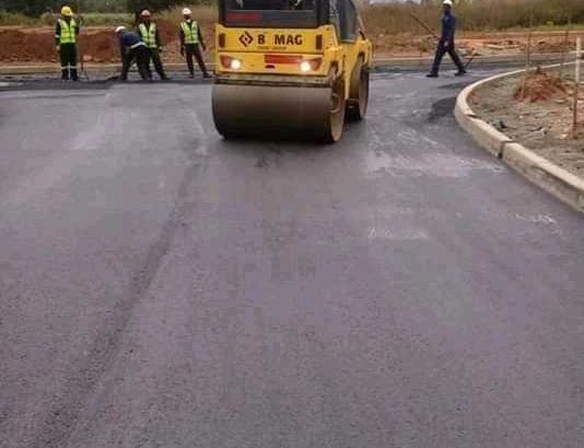 TAR ROADS FROM R80