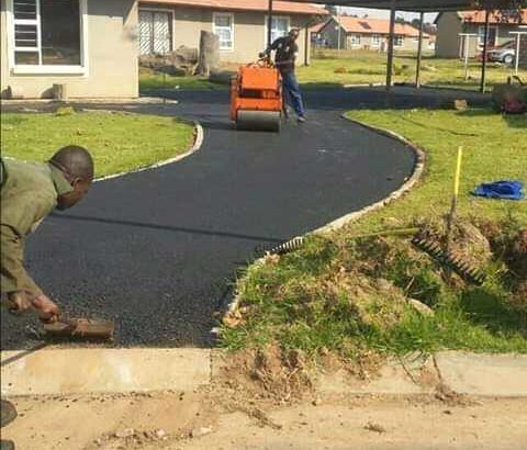 TAR ROADS FROM R80