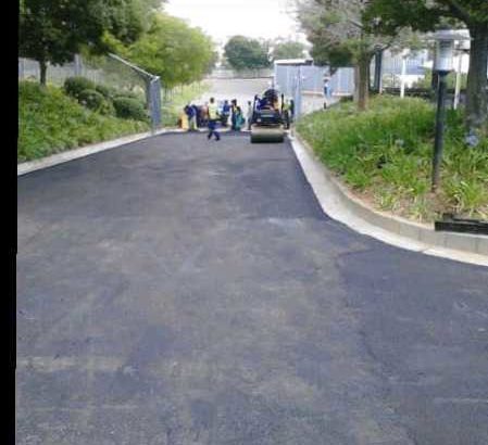 TAR ROADS FROM R80
