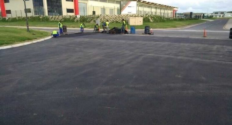 TAR ROADS FROM R80