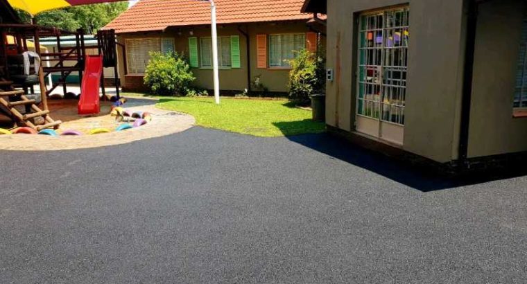 TAR ROADS FROM R80