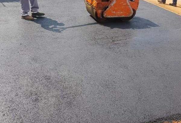 TAR ROADS FROM R80