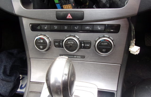 Passat 1.8 TSI 2014 Heater Control Unit for Sale