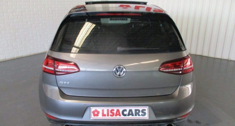 VW Golf VII GTI 2.0 DSG