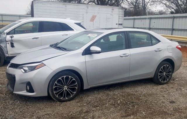 TOYOTA COROLLA 2015
