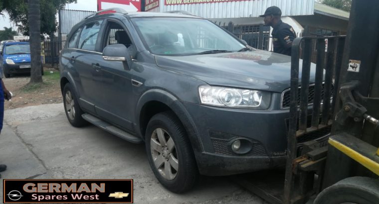 CHEV CAPTIVA 2.4 STRIPPING FOR SPARES